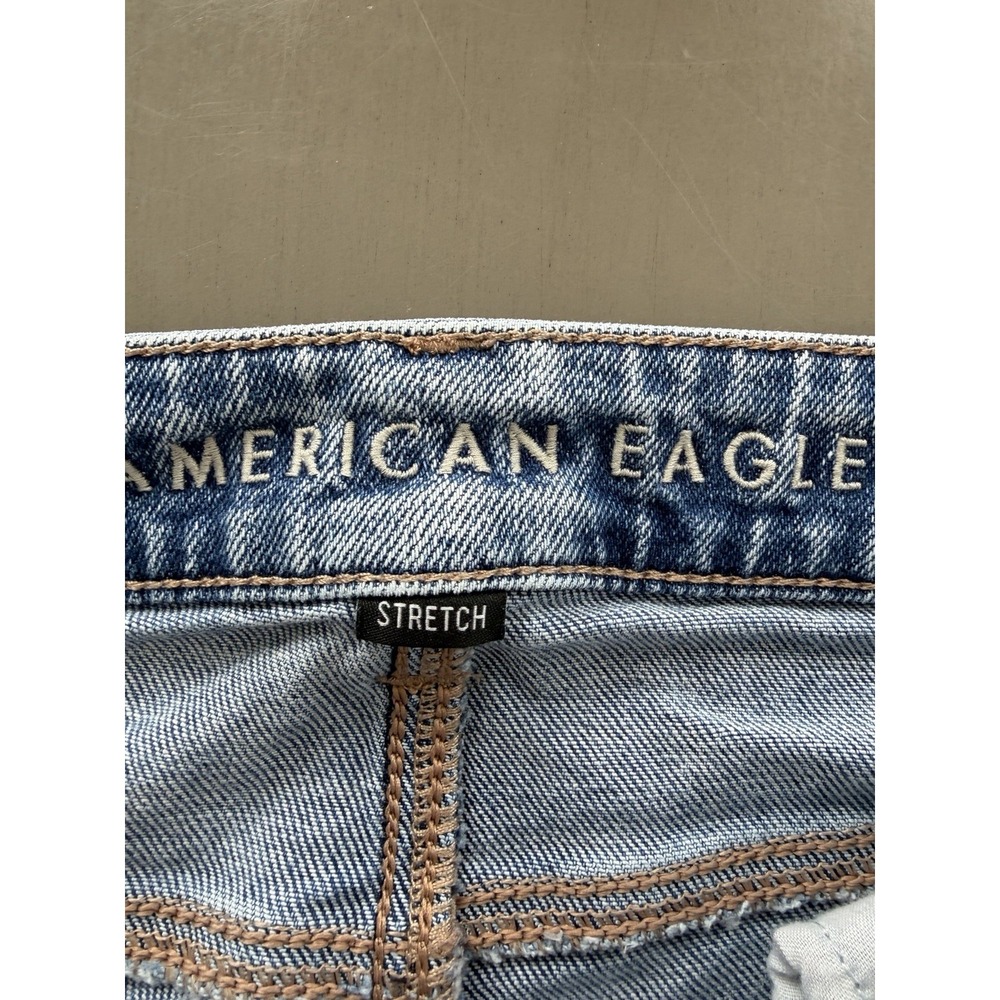 American Eagle High Rise Mom Jeans Women's Size 4 Straight Stretch Denim Light‎ - Picture 5 of 12